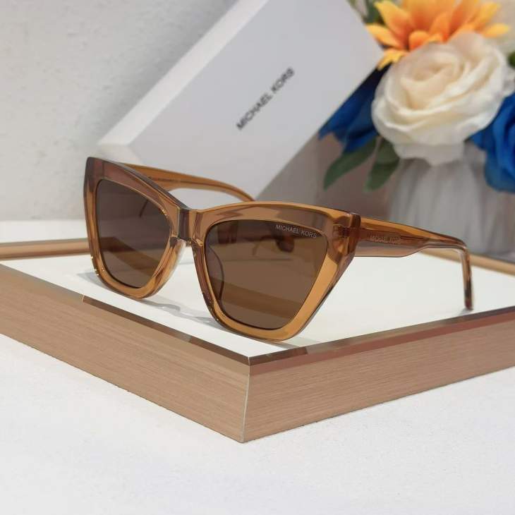 Picture of Michael Kors Sunglasses _SKUfw81854092fw
